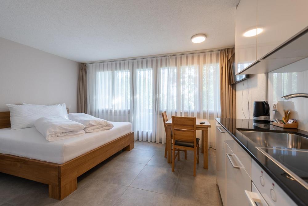Noah Hotel Ruti  Luaran gambar